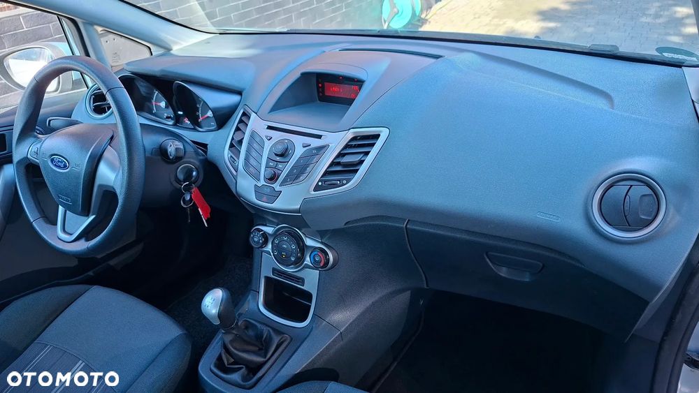 Ford Fiesta 1.25 SYNC Edition - 17