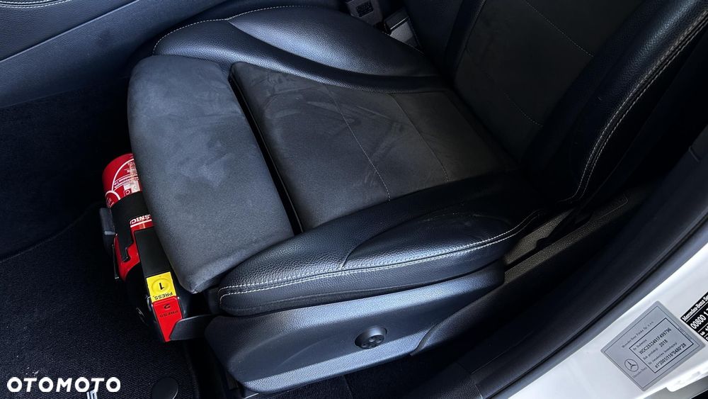 Mercedes-Benz GLC - 13