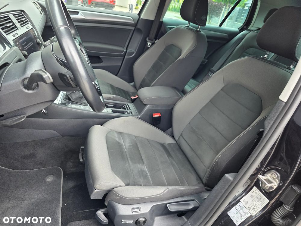 Volkswagen Golf - 15
