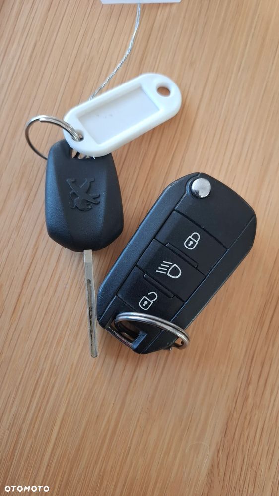 Peugeot 308 1.2 PureTech Active S&S - 23