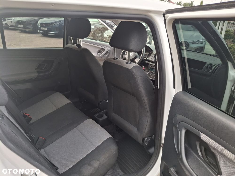 Skoda Fabia 1.2 HTP Ambition - 12