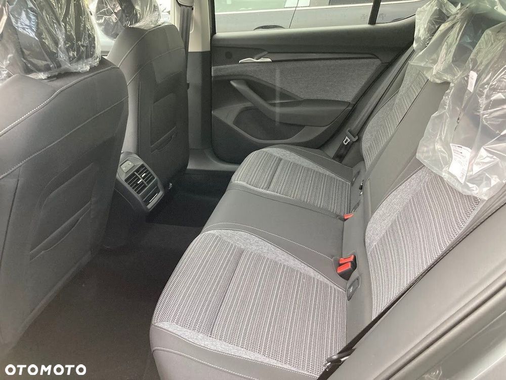 Skoda Superb 2.0 TSI Edition 130 DSG - 8