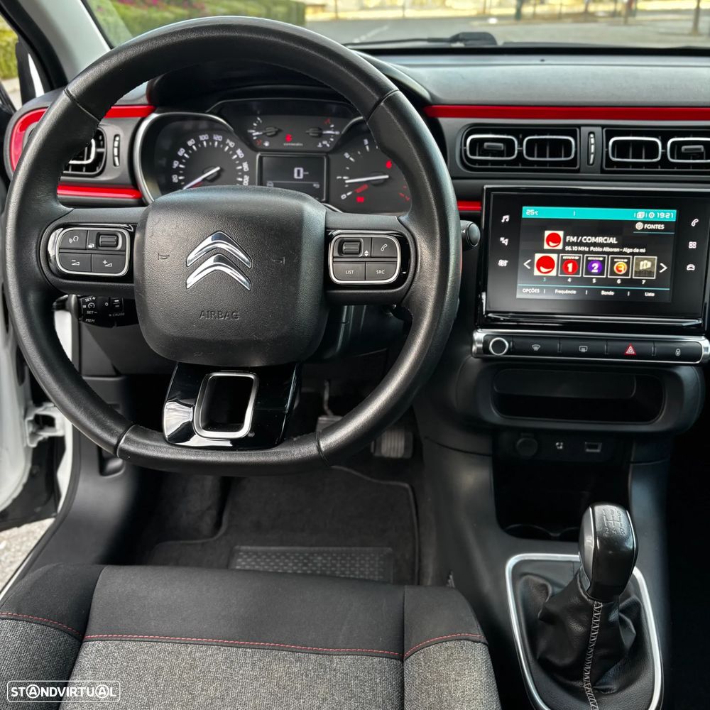 Citroën C3 1.2 PureTech Shine - 18