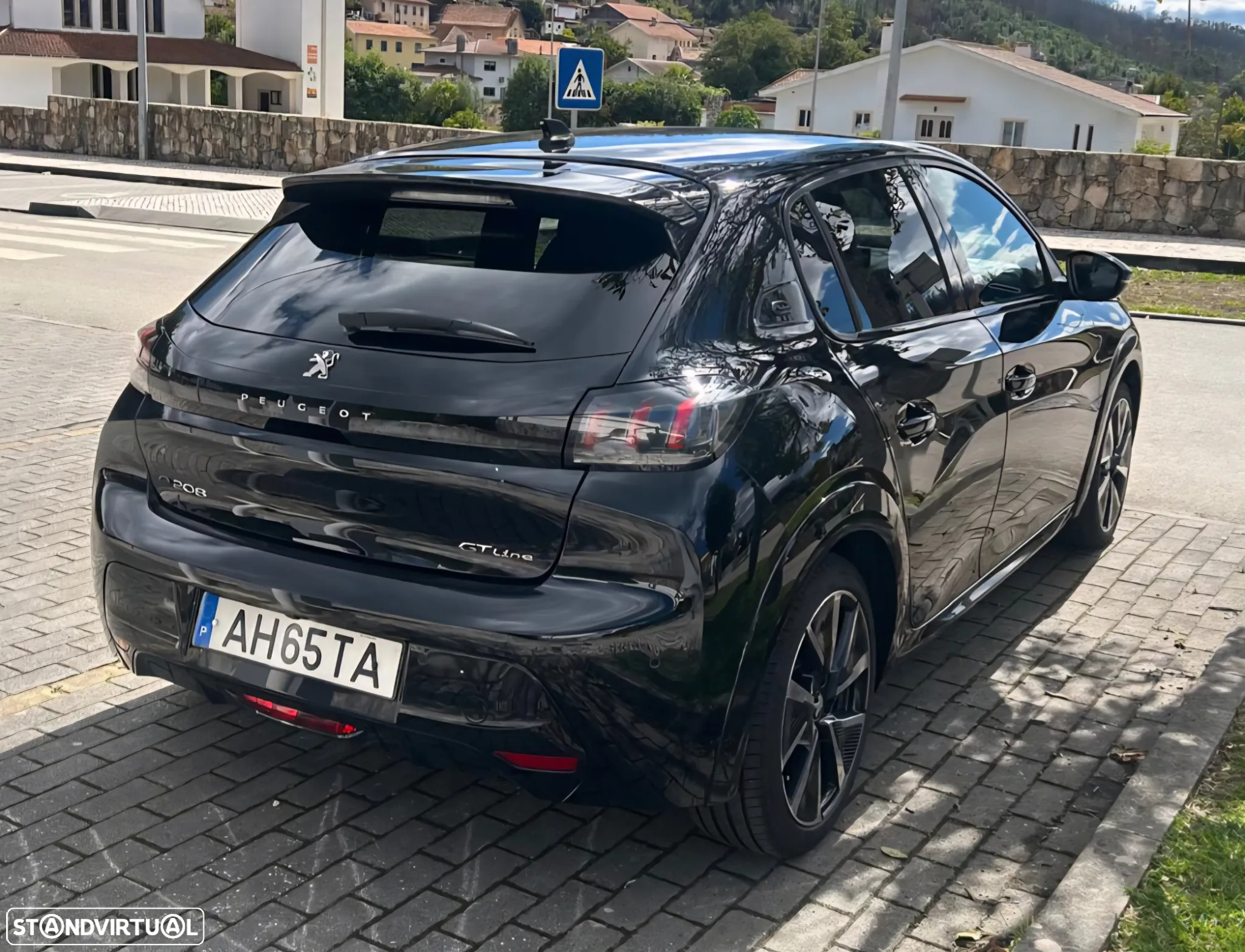 Peugeot 208 - 6