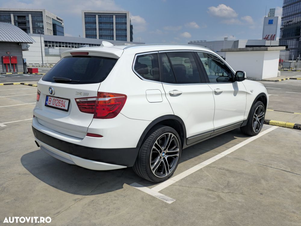 BMW X3 xDrive28i AT xLine - 9