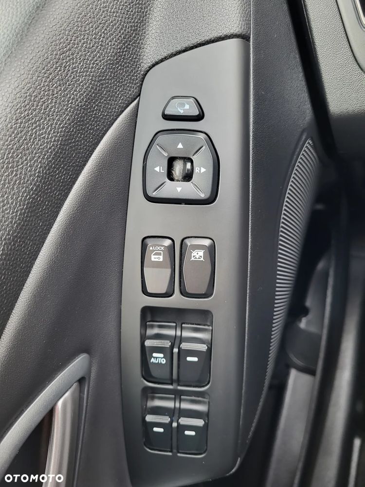 Hyundai ix35 blue 1.6 2WD Finale Gold - 32