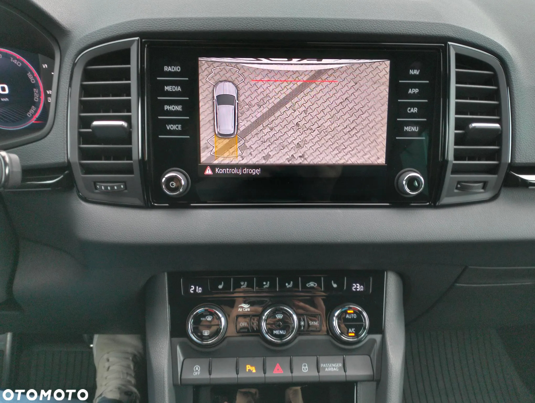 Skoda Karoq 1.5 TSI ACT Sportline DSG - 28