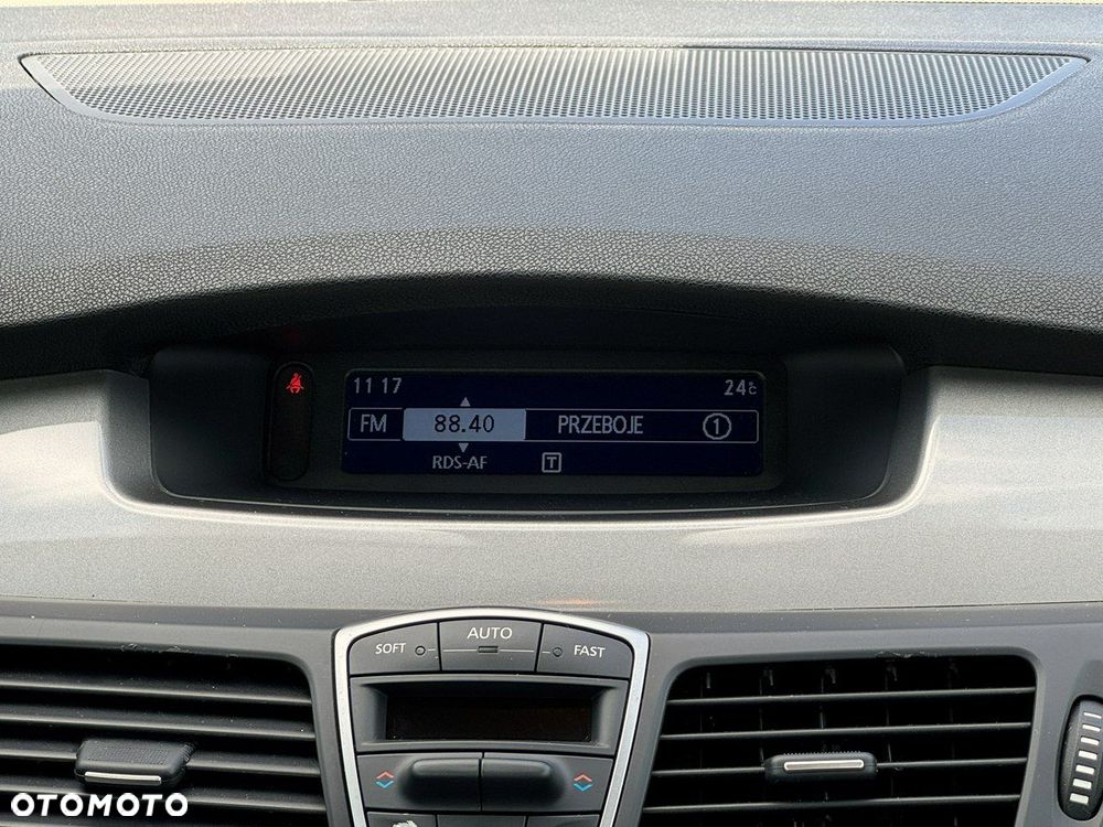 Renault Laguna dCi 110 FAP Limited - 24