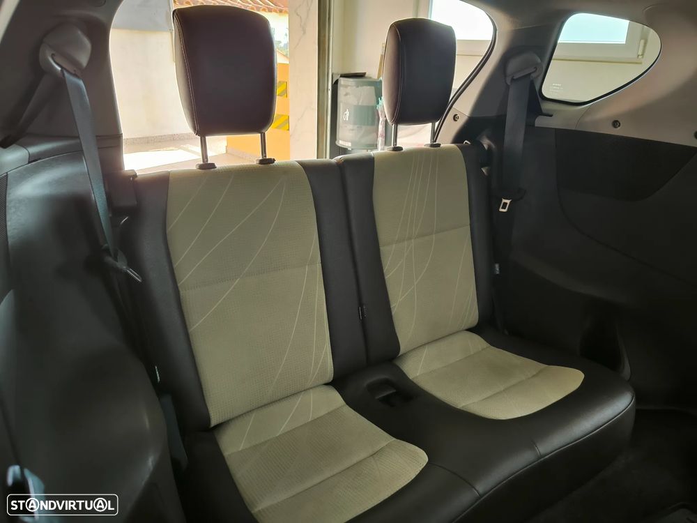 Toyota iQ 1.0 N collection — fotografia 11