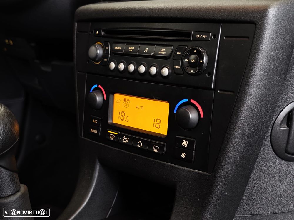 Citroën C4 1.6 HDi 110 VTR Pack - 31