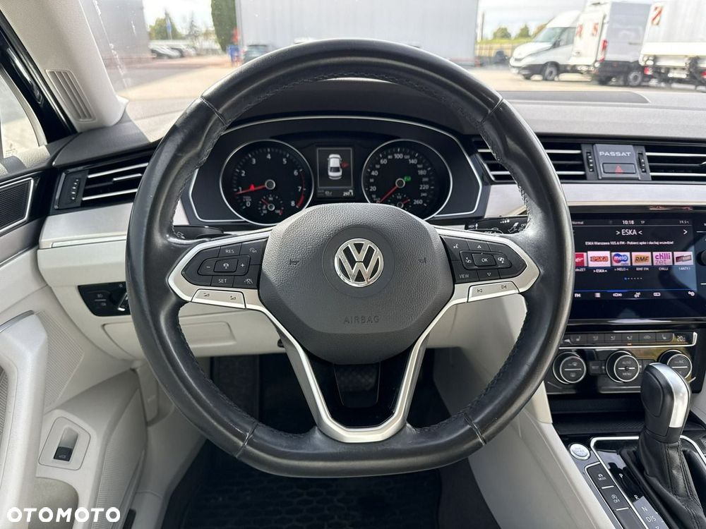 Volkswagen Passat 2.0 TSI Elegance DSG - 25