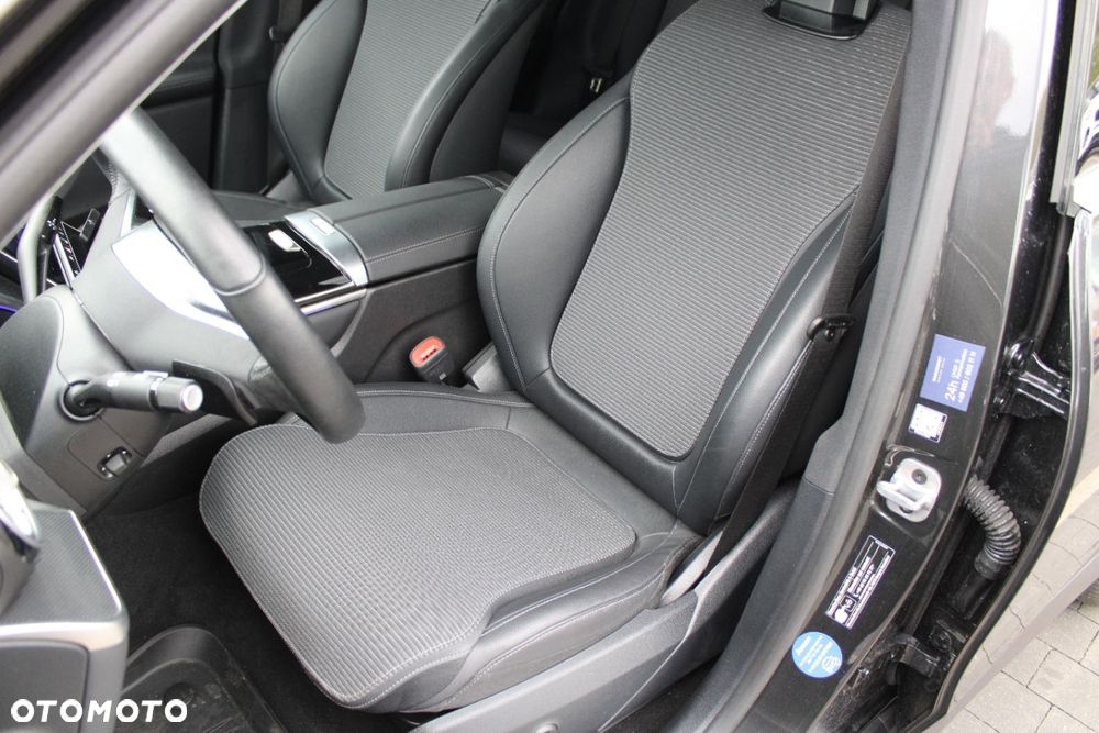 Mercedes-Benz GLC - 22