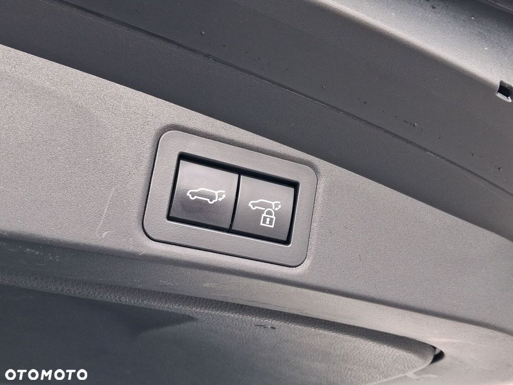 Toyota Corolla 1.8 Hybrid Style - 14