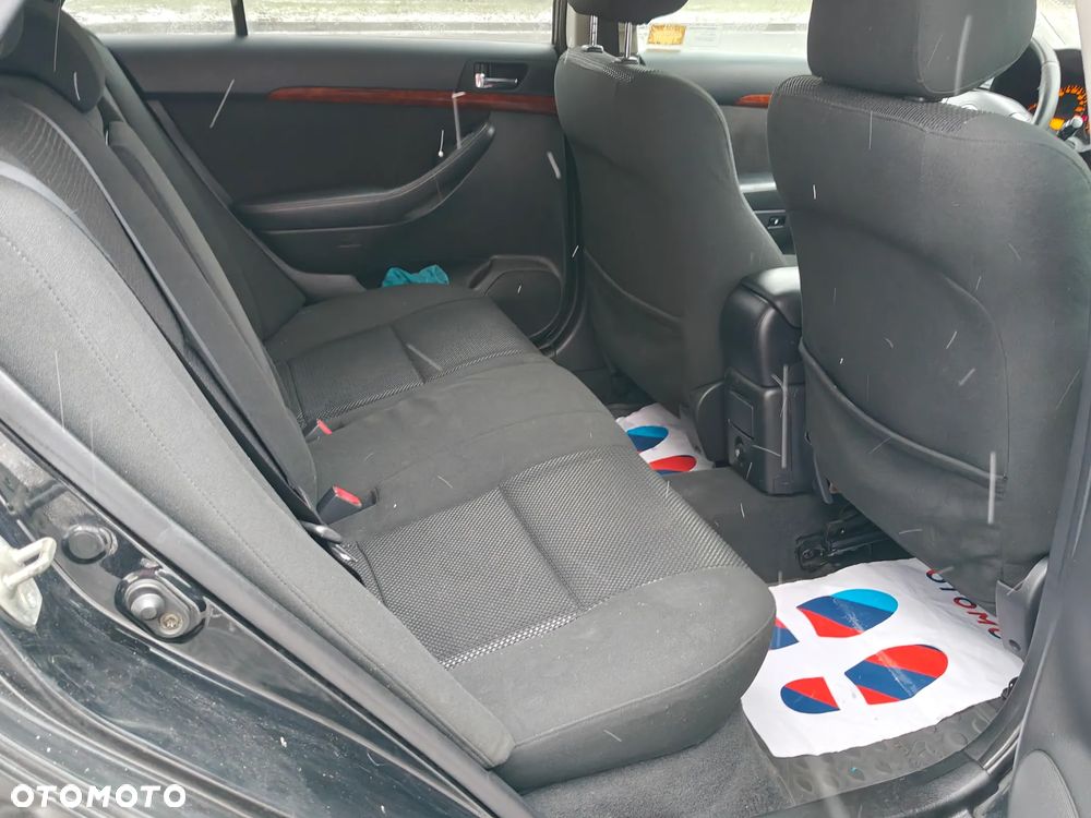 Toyota Avensis 2.0 VVT-i Automatik Executive - 8