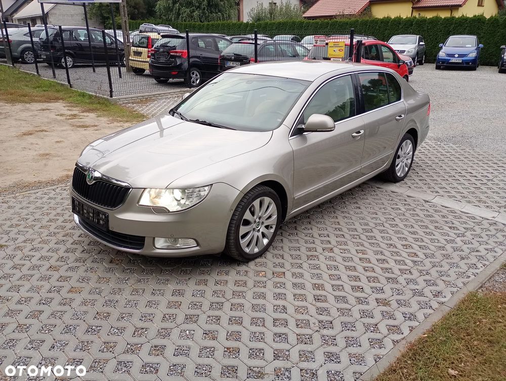 Skoda Superb 1.8 TSI Business DSG - 5