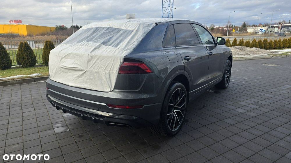 Audi Q8 - 5