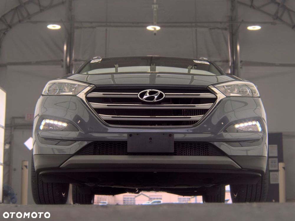 Hyundai Tucson - 8