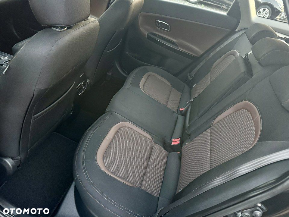 Kia Ceed 1.6 GDI XL DCT - 38