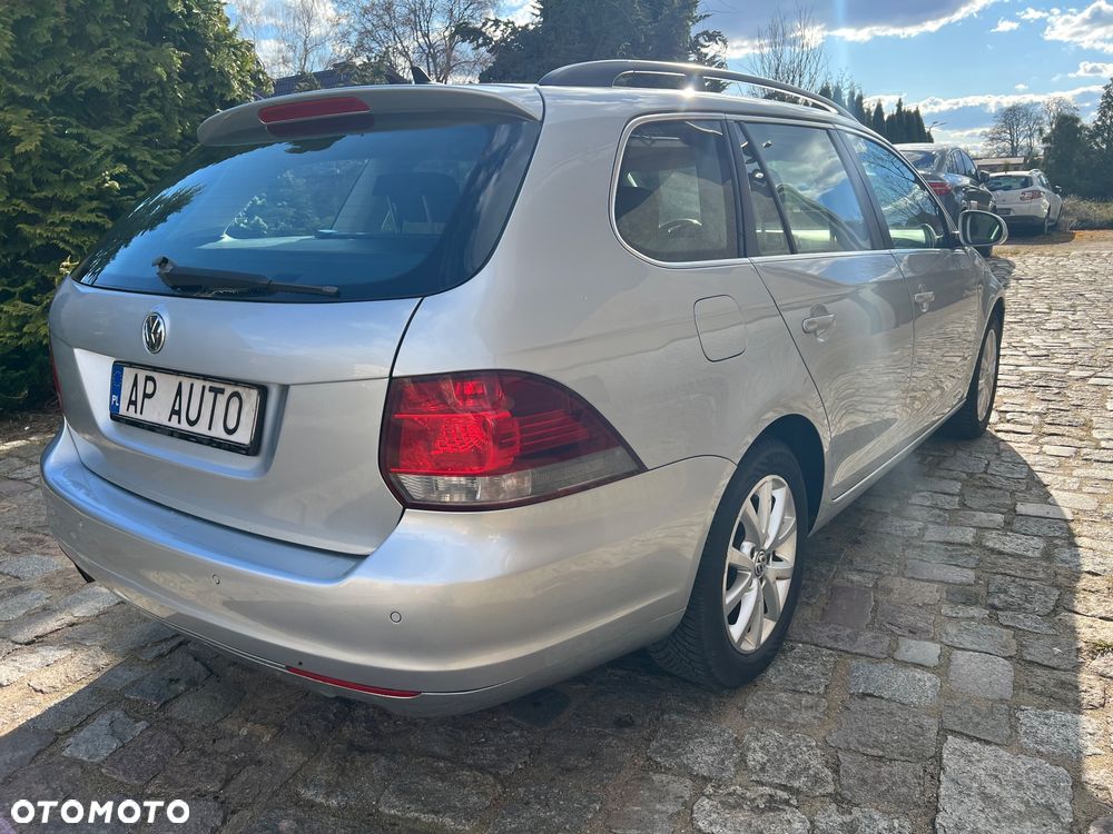 Volkswagen Golf 1.6 TDI DPF Highline - 6