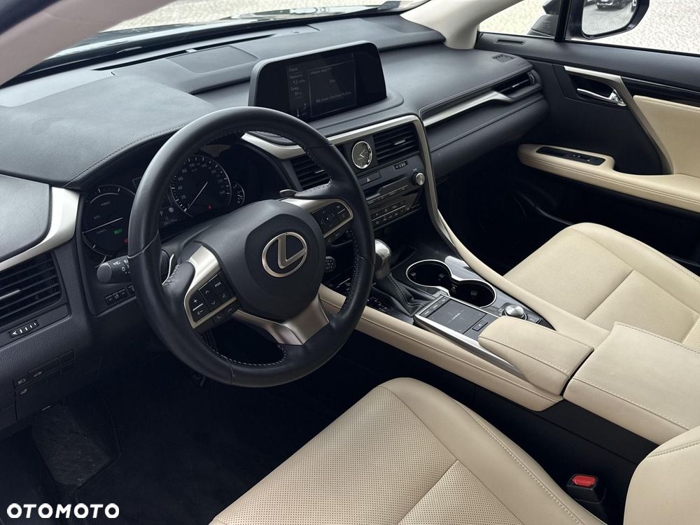 Lexus RX - 13