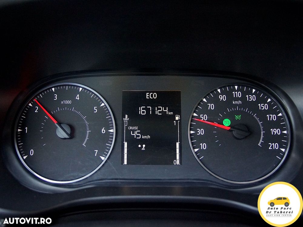 Dacia Logan TCe 90 MT6 Comfort - 33