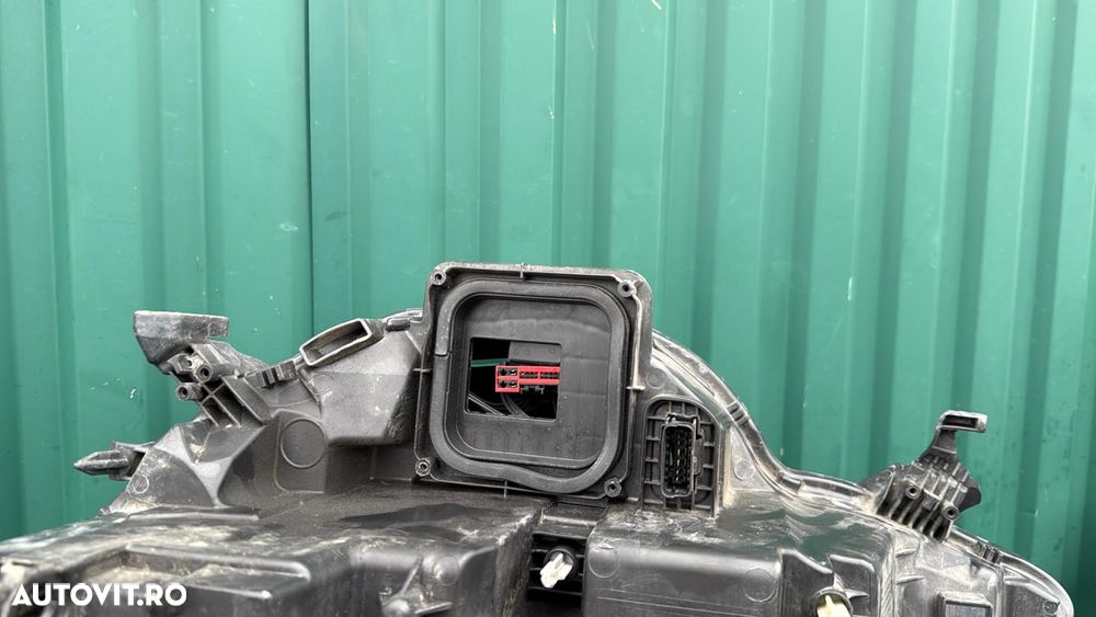 FAR DREAPTA LED RENAULT MEGANE IV - 6