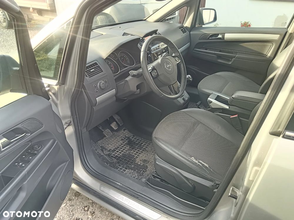 Opel Zafira 1.8 Innovation 110 Jahre - 15