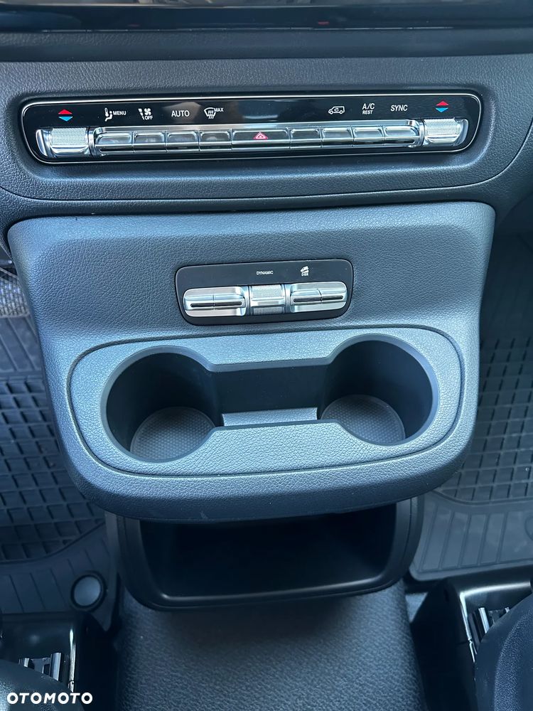 Mercedes-Benz Vito - 21