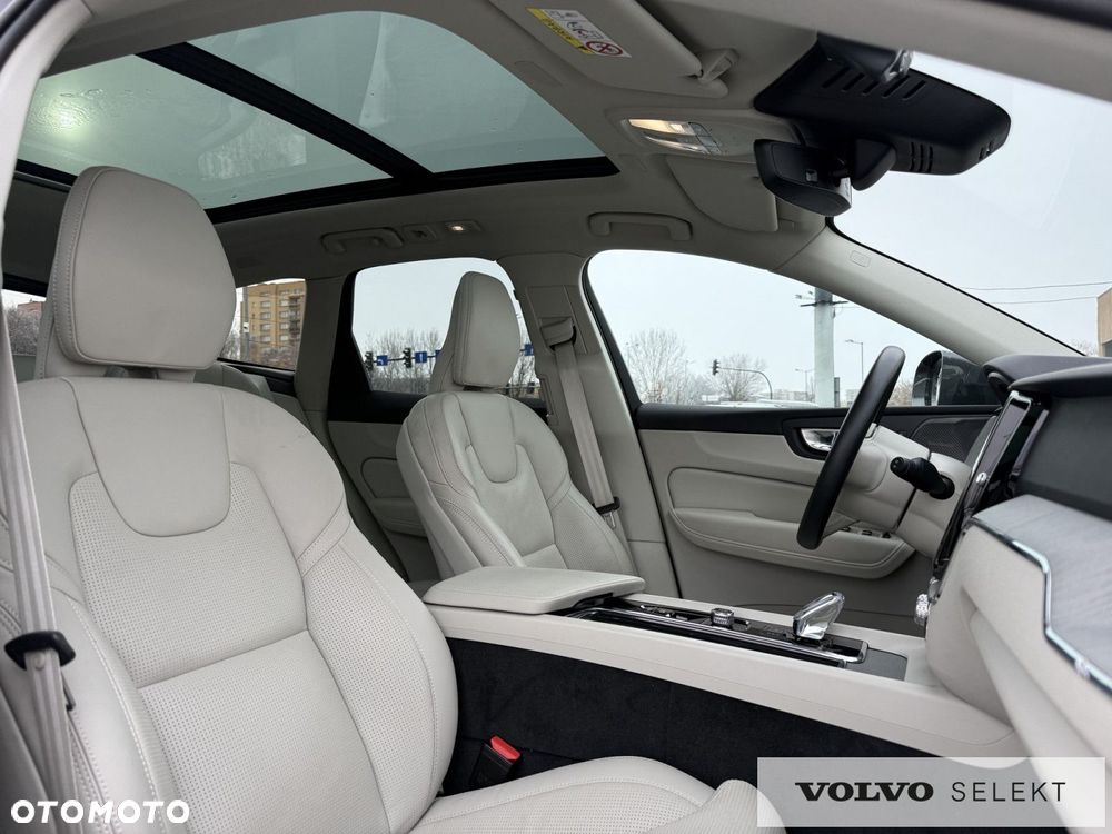 Volvo XC 60 - 33