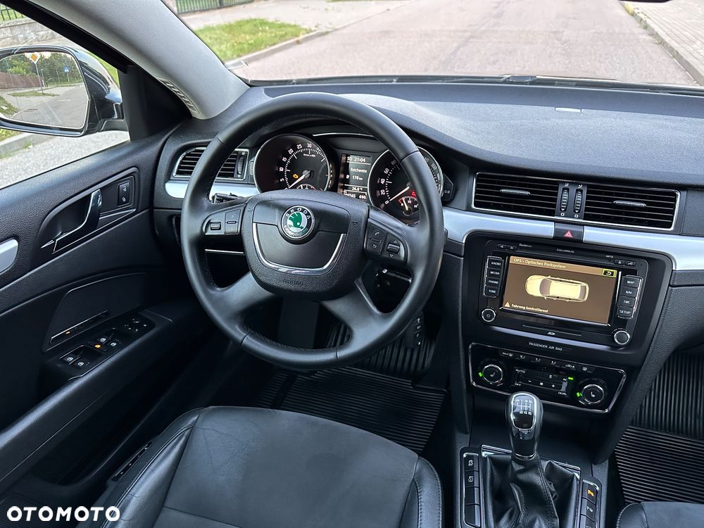 Skoda Superb 2.0 TDI Platinum - 28