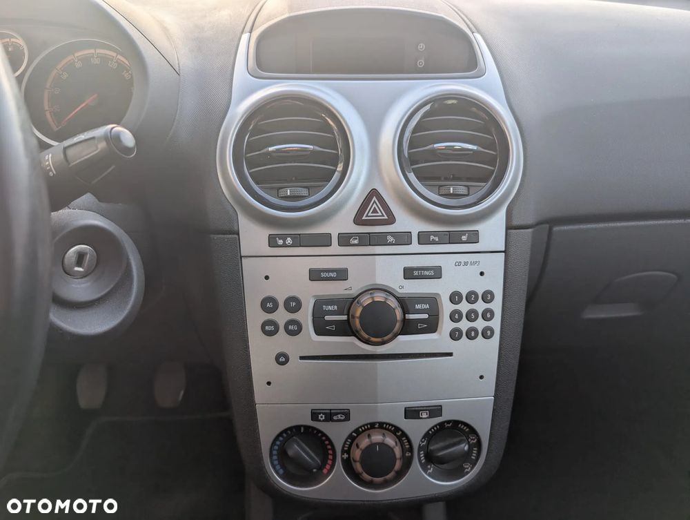 Opel Corsa 1.2 16V Enjoy - 10