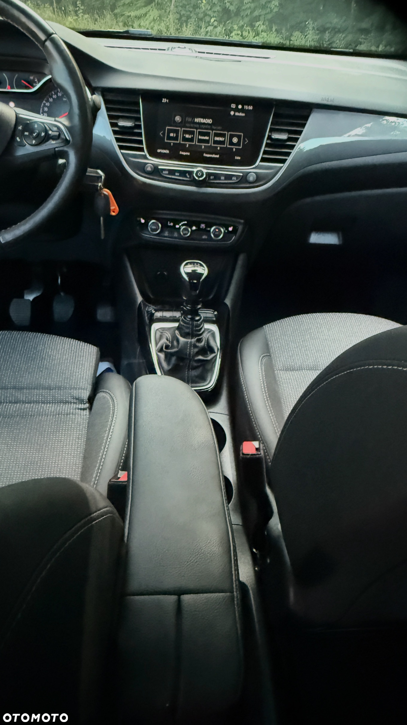 Opel Crossland X - 16