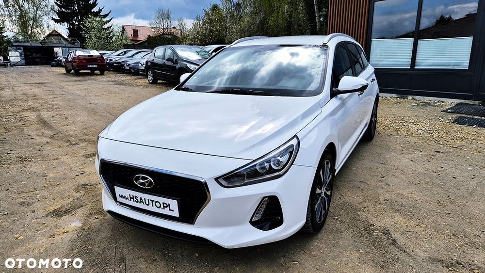 Hyundai i30 1.4 T-GDI Premiere Luxury - 2