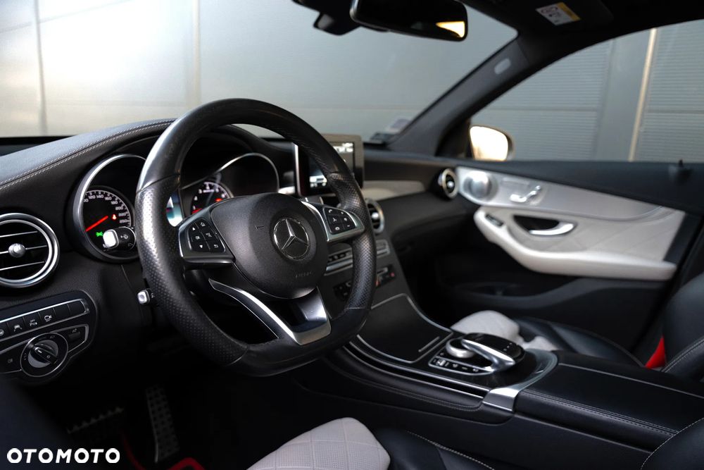 Mercedes-Benz GLC - 9