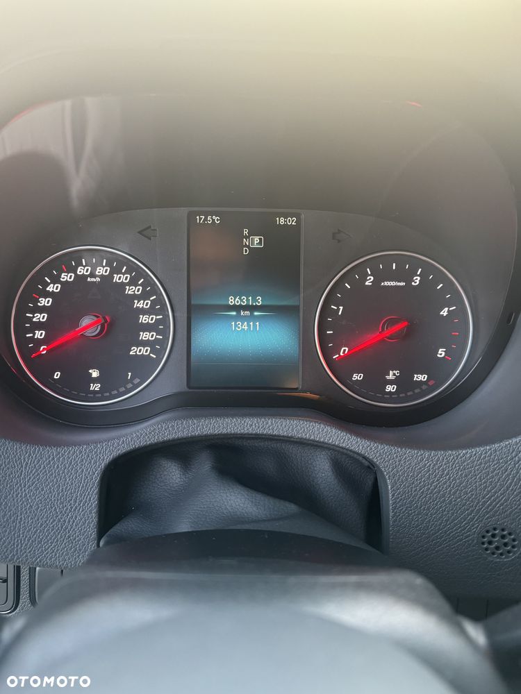 Mercedes-Benz Sprinter - 12