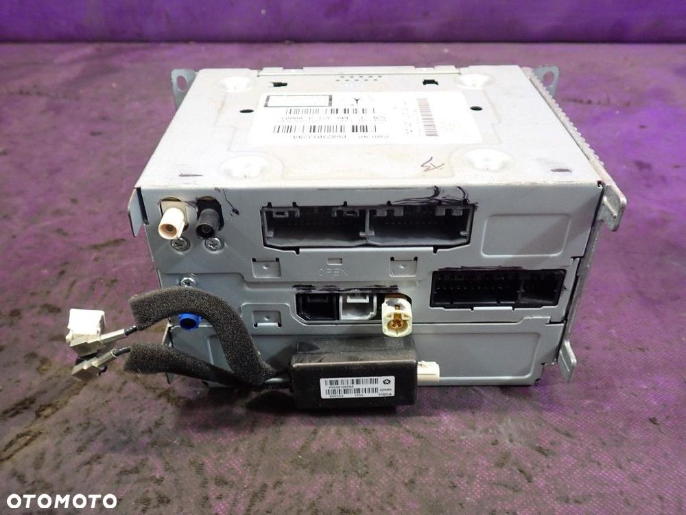 FIAT FREEMONT RADIO CD PANASONIC P68240132AA - 4