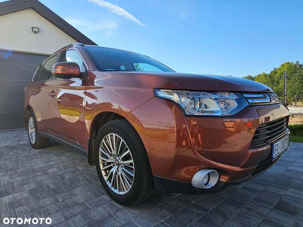 Mitsubishi Outlander 2.0 Intense + CVT - 12