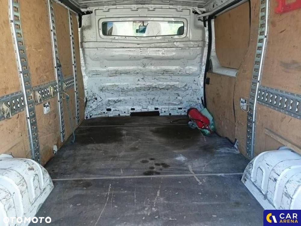 Renault Trafic - 26