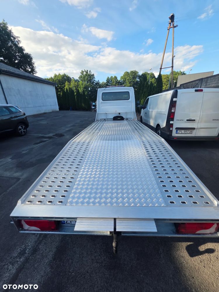 Mercedes-Benz Sprinter - 38