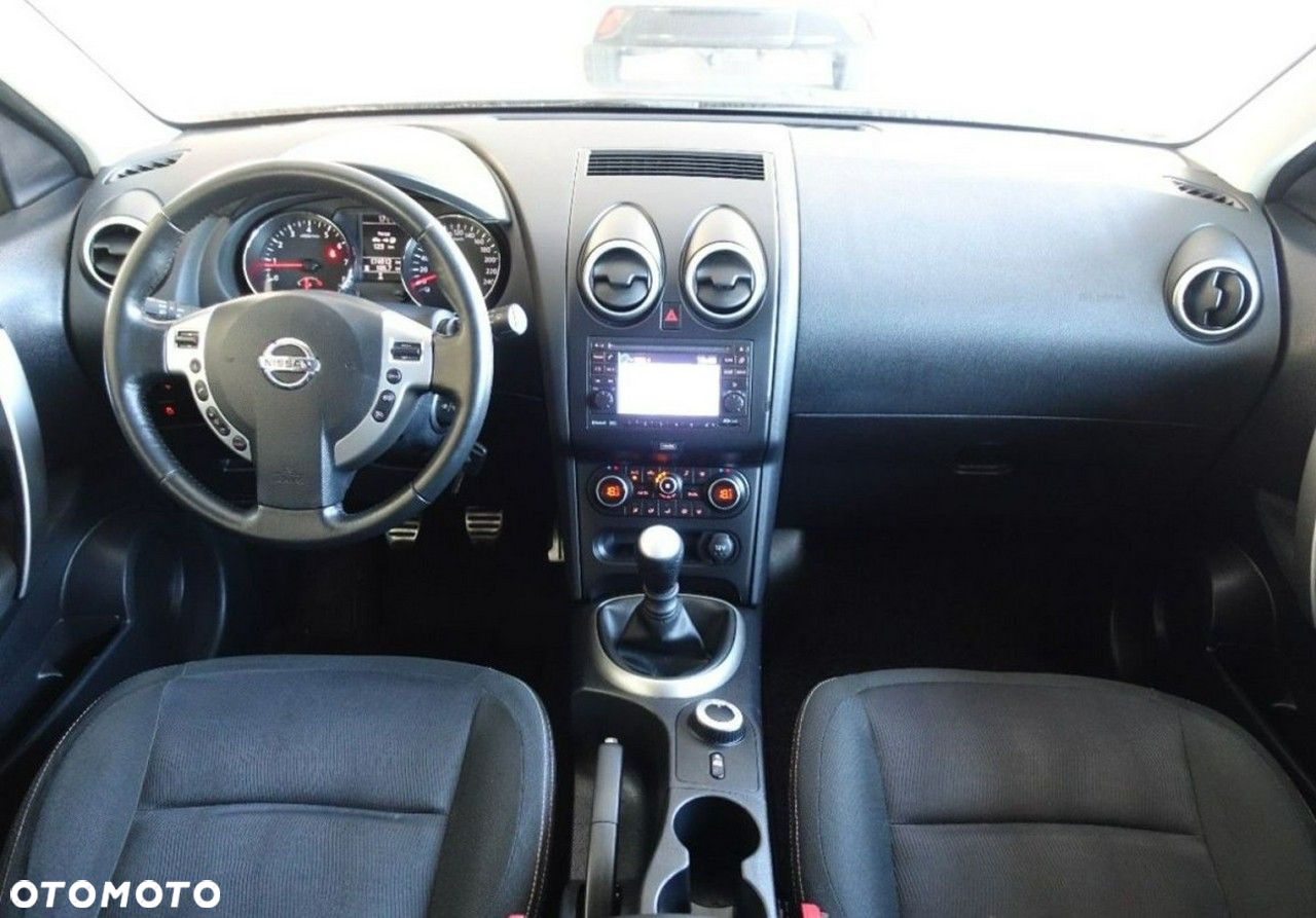 Nissan Qashqai - 23