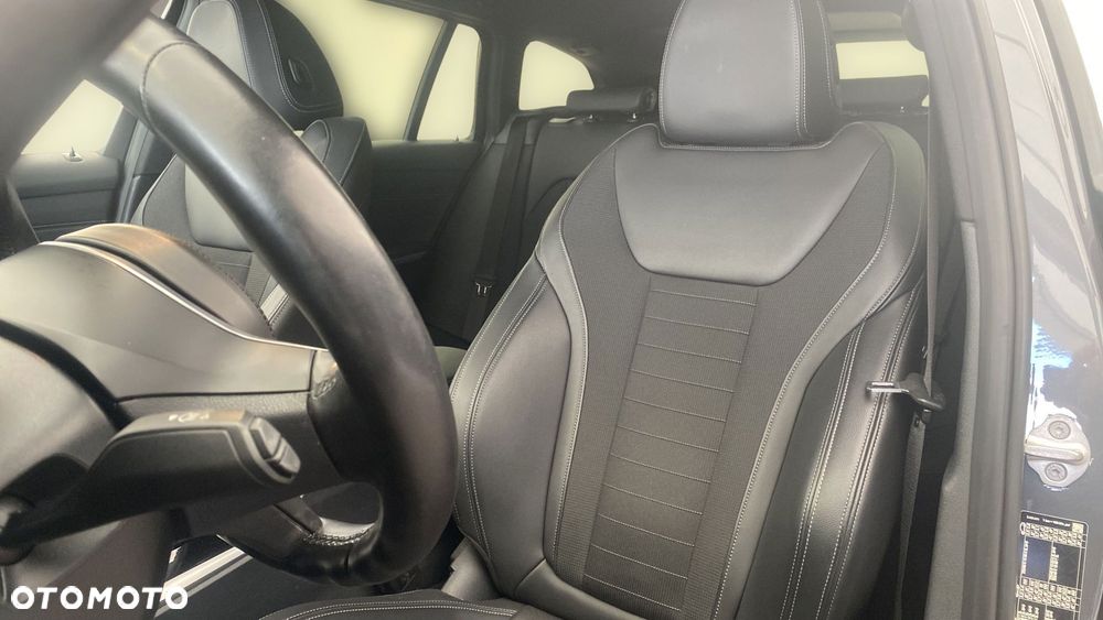 BMW Seria 3 318i - 11