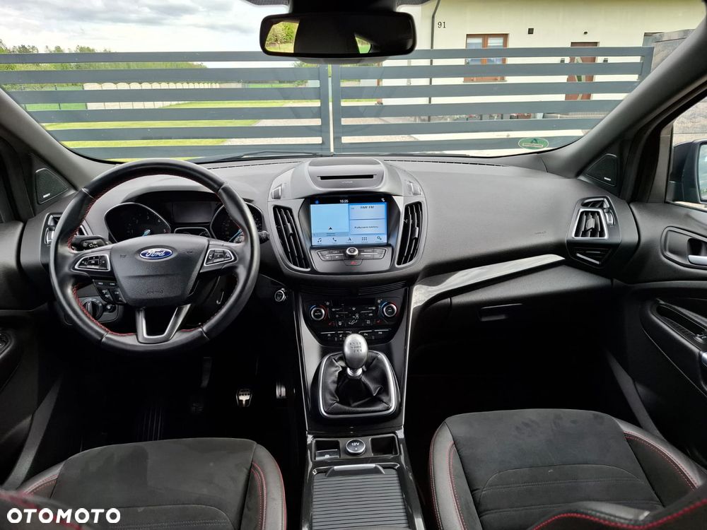 Ford Kuga 2.0 TDCi 4x2 ST-Line - 8
