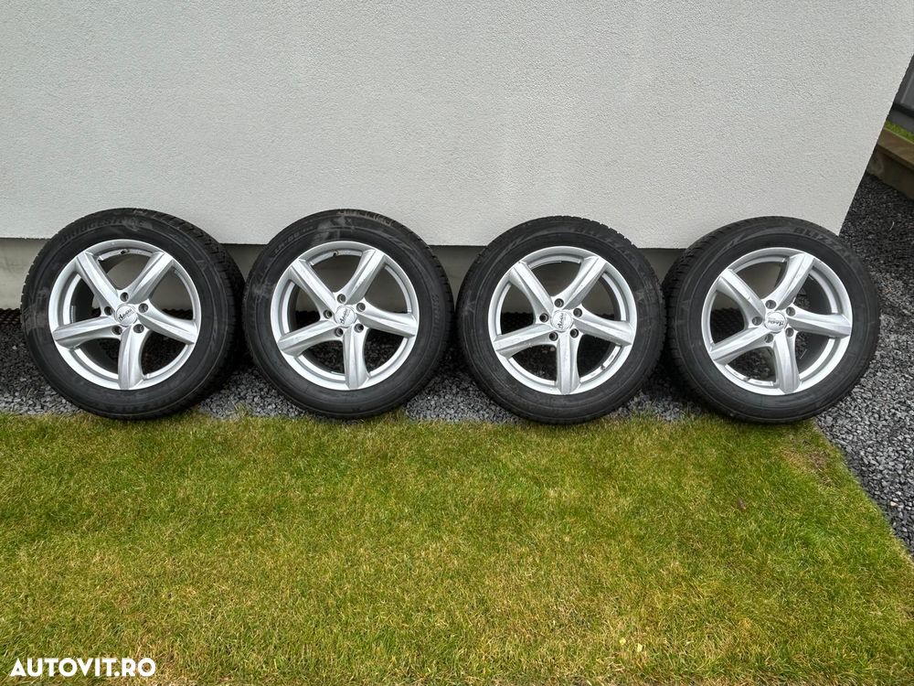 Toyota C-HR Hybrid Style Selection - 8