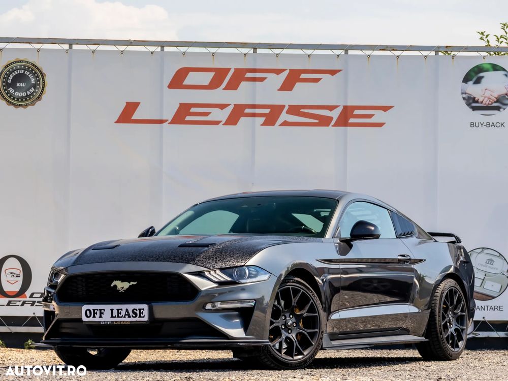 Ford Mustang - 1