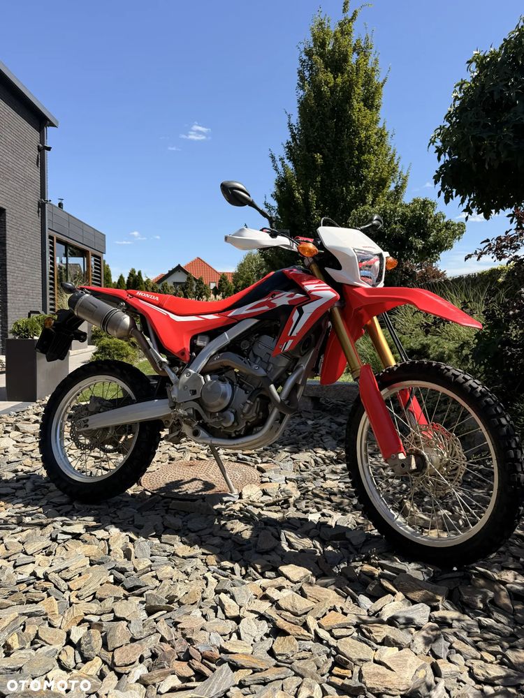 Honda CRF - 1
