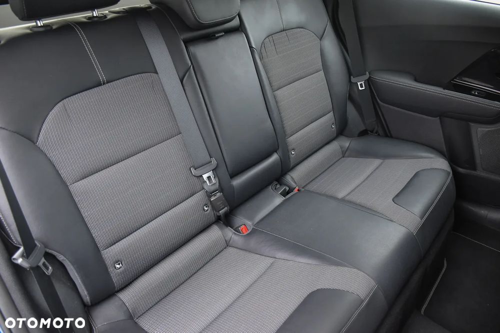Kia Niro 1.6 GDI 2WD Vision - 35