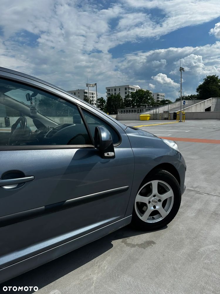 Peugeot 207 1.4 16V Trendy - 7
