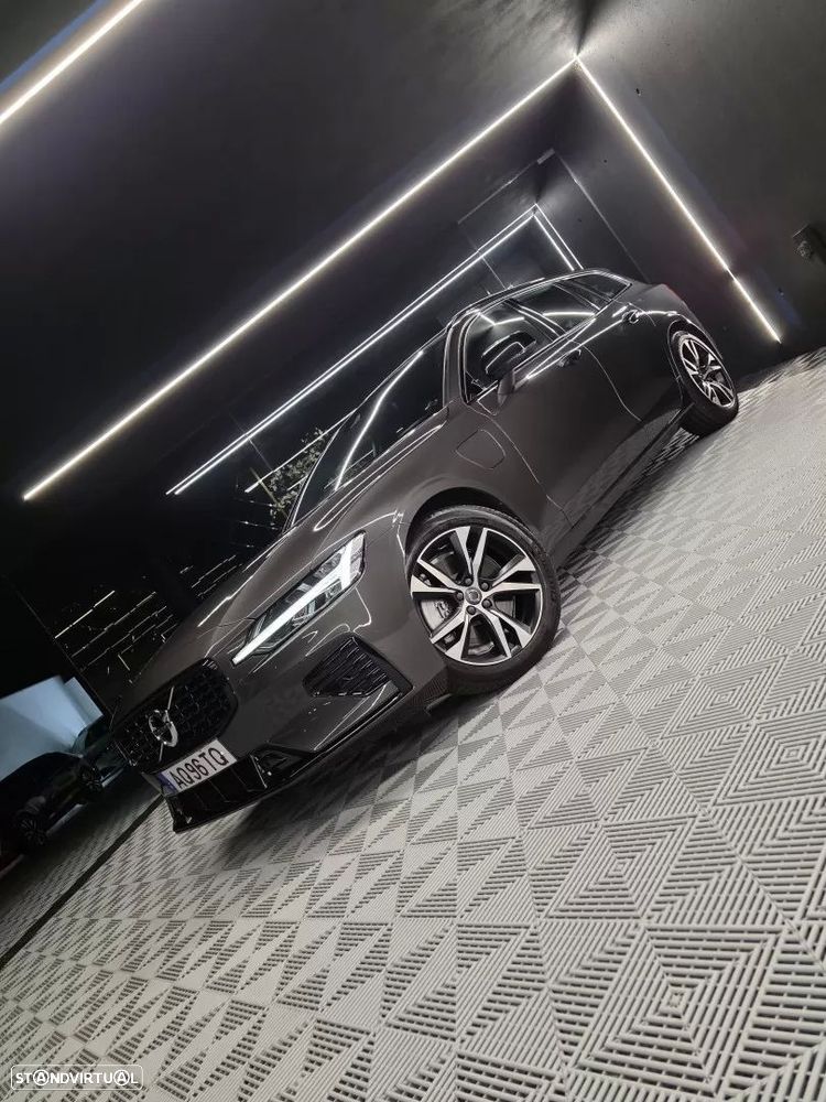Volvo V60 2.0 T6 AWD TE R-Design - 4