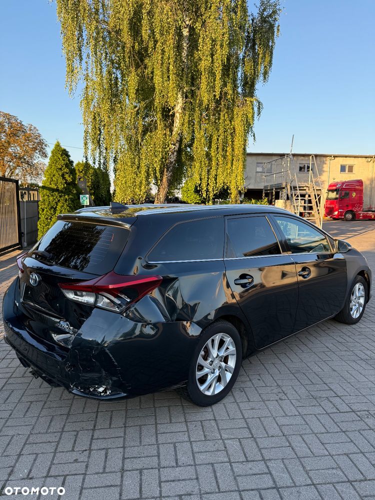 Toyota Auris - 13