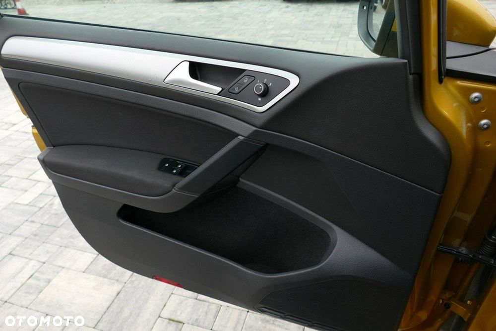 Volkswagen Golf 1.0 TSI Highline - 19